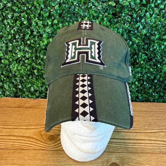 Vtg 2007 100th university Hawaii Rainbow Warriors Logo Green Tapa Print Hat Cap - Picture 1 of 8